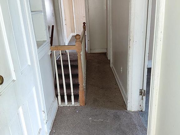 4th image of 2330 Nicholson St SE