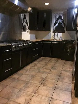 Rented by Perry Associates NYC Inc | media 20