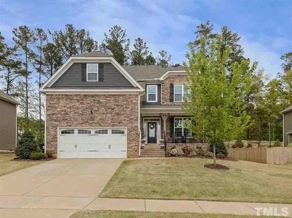 805 Prince Dr, Holly Springs, NC 27540