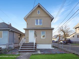 334 Harbor Rd, Staten Island, NY 10303