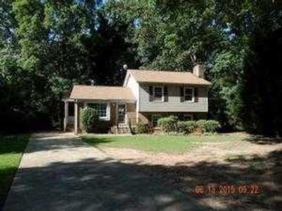 620 Pineburr Ct, Gastonia, NC, 28056