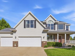 2821 Covey Ct, Cedar Falls, IA 50613