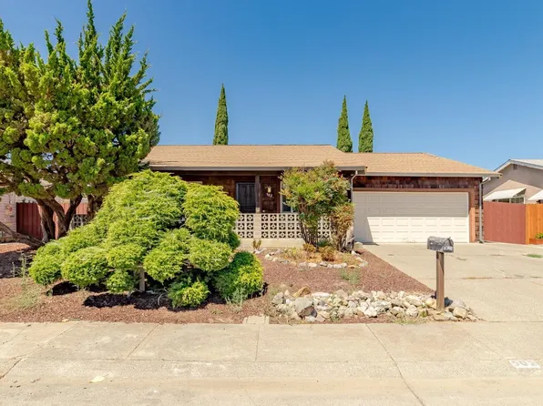 502 Woodlark Dr, Suisun City, CA 94585