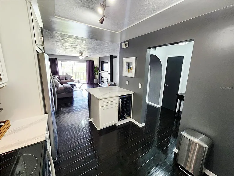 4651 1st St NE #306 — Photo 4