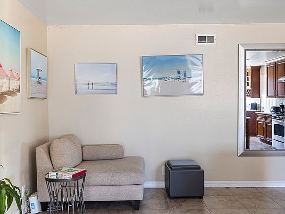 additional sitting area in the kitchen