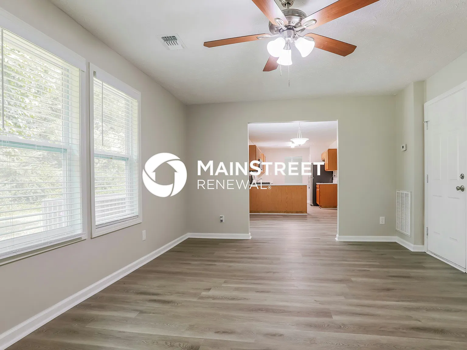 6578 Carriage Ln — Photo 3