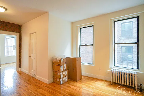 Rented by City Connections Realty | media 26