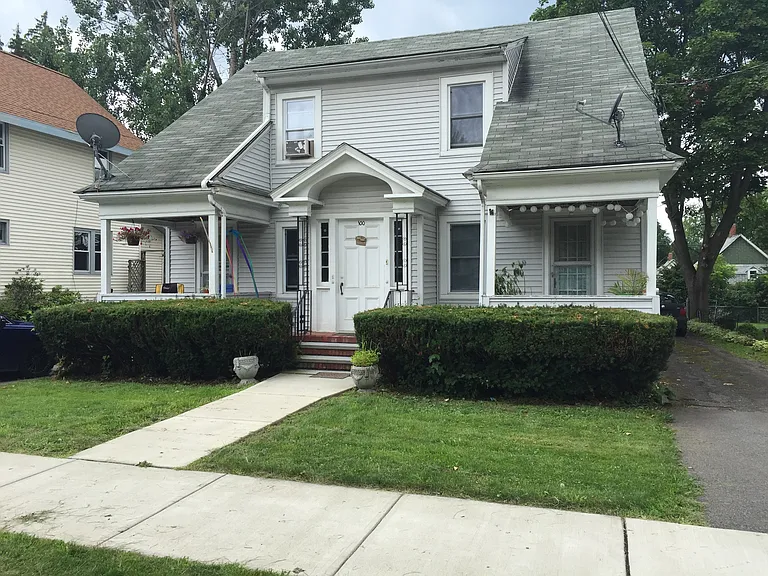 100 Mary St #1L — Photo 1