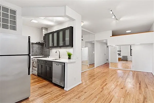 Rented by Halstead Real Estate | media 19