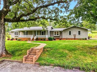 1239A Cove Creek Rd, Pickens, SC 29671