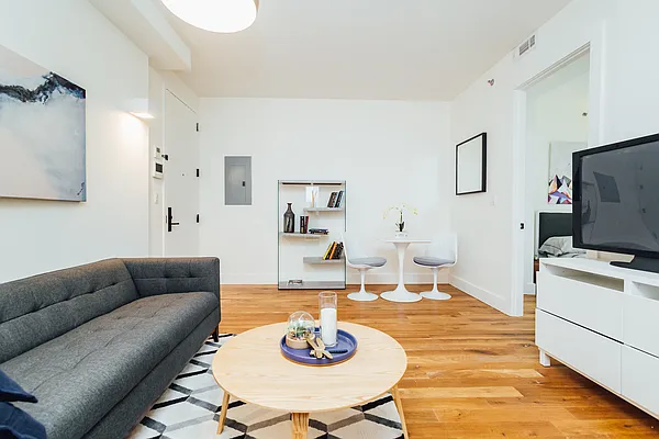 Rented by Nooklyn NYC LLC | media 37