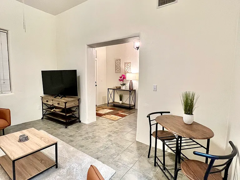 244 S Railroad Ave — Photo 7