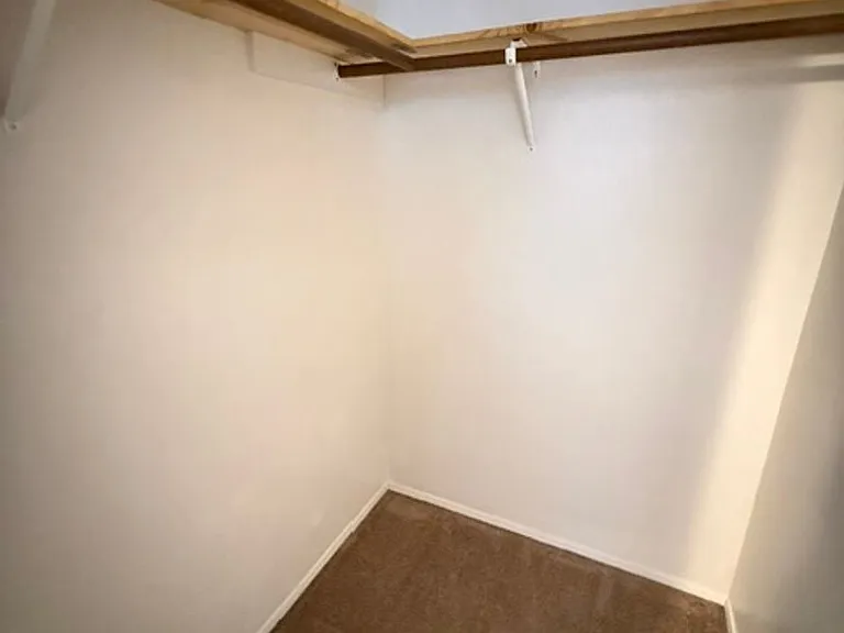 2408 Grand AVE Everett, WA 98021 — Photo 10
