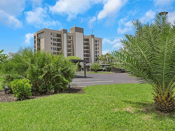 3rd image of 4510 N Key DR #406