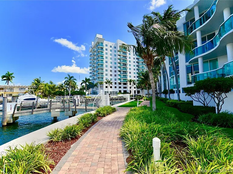 7900 Harbor Island Dr #806 — Photo 29
