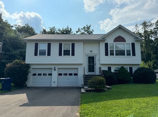 3 Whites Xing, Plainville, CT 06062