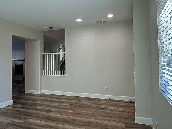 4th image of 29172 Summersweet Pl