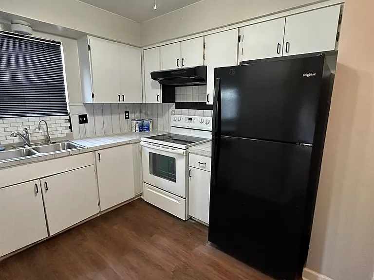 7305 S Gessner Dr — Photo 13
