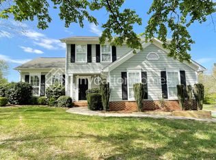 1625 Pine Mountain Rd, Charlotte, NC 28214