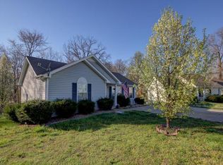 521 Caney Ct, Clarksville, TN 37040