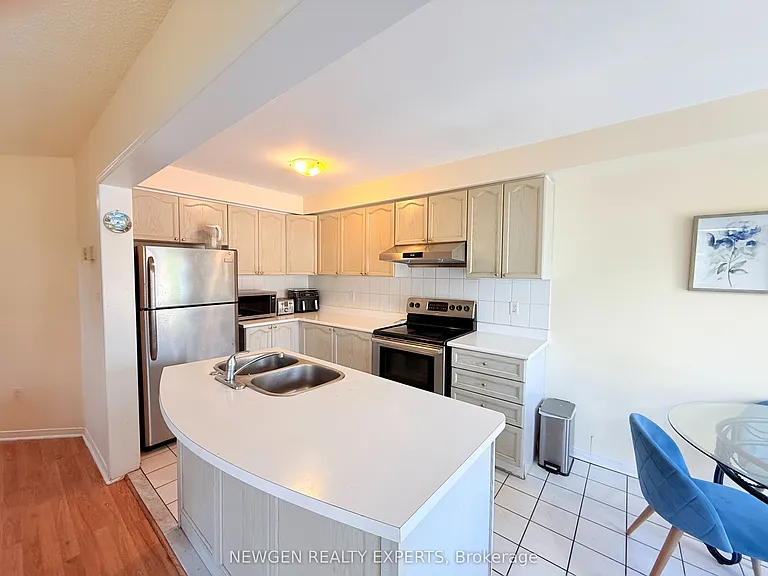 6013 Castlegrove Ct #UPPER — Photo 5