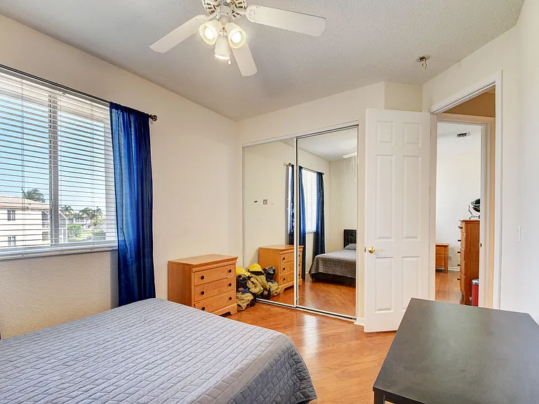11246 Maritime Ct — Photo 36