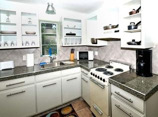 214 Clinton Ave APT 5, Grand Haven, MI 49417