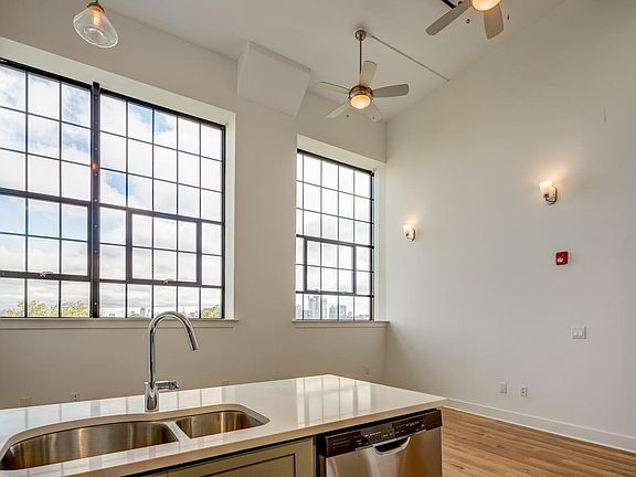 4th image of 170 Lafayette St APT 1F