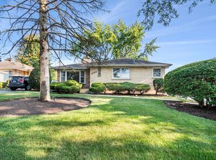 1133 59th St, Downers Grove, IL 60516