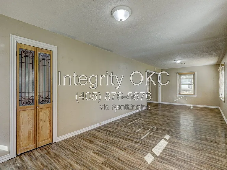 1713 N Page Ave — Photo 7