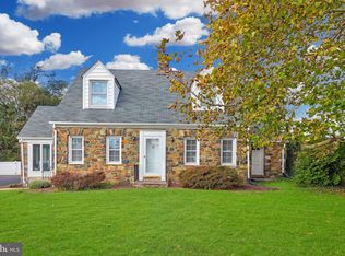 141 S Nursery Ave, Purcellville, VA