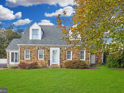 141 S Nursery Ave, Purcellville, VA, 20132