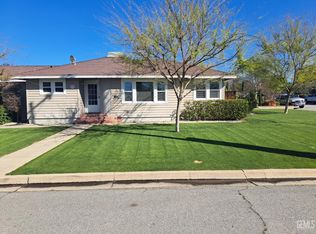 420 Acacia Ave, Bakersfield, CA 93305