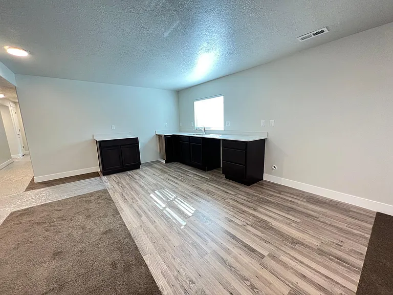 4725 Gunsight Peak Dr — Photo 25