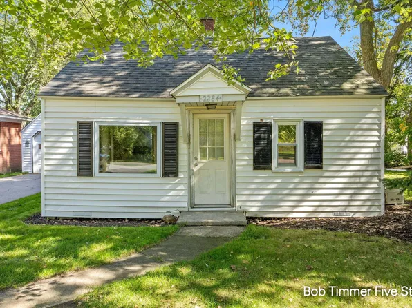 2284 104th Ave, Zeeland, MI 49464