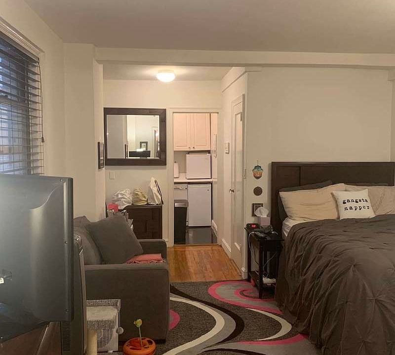 1st image of 330 E 43rd St APT 303