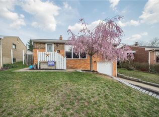 422 Livingston Rd, West Mifflin, PA 15122