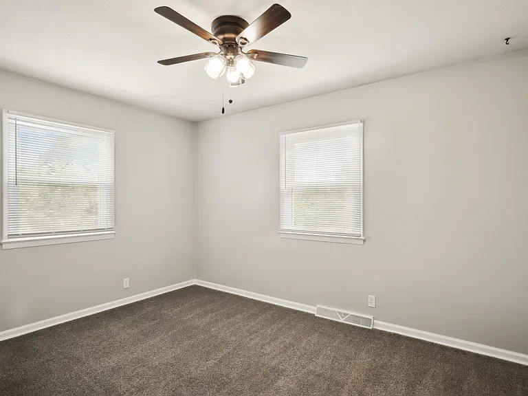 1218 Sunset Dr — Photo 32