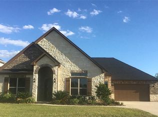32811 Warbler Ct, Weston Lakes, TX 77441