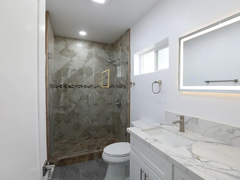 116 N Heliotrope Ave — Photo 5