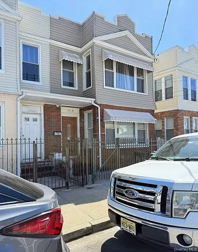 14518 Shore Ave Photo 1