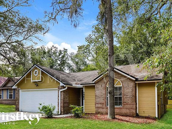 3rd image of 7480 Countryman Ln