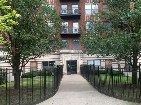 4537 S Drexel Blvd APT 408, Chicago, IL 60653