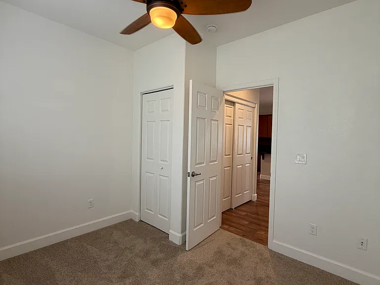 985 Marble Hills Cir — Photo 13