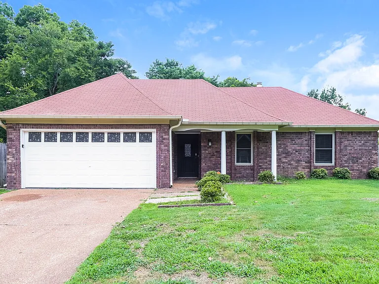 1366 Sandy Stone Ln — Photo 1
