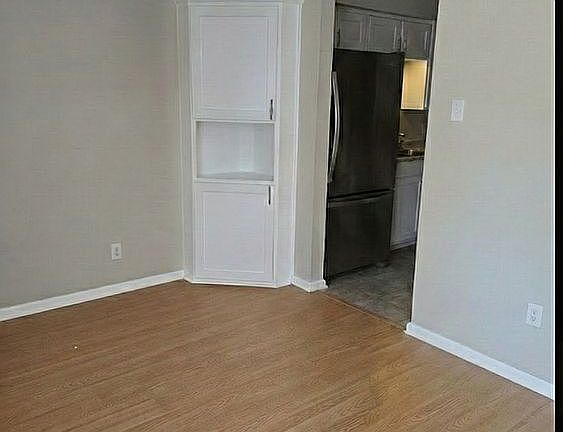 2nd image of 1902 Dartmouth St APT O2