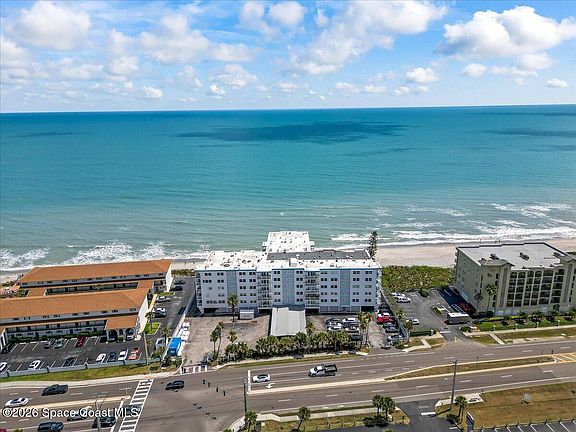 3rd image of 205 Highway A1a APT 302