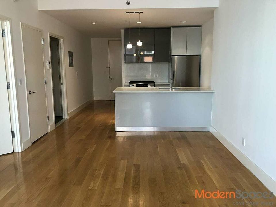 1st image of 2-26 50th Ave #10C
