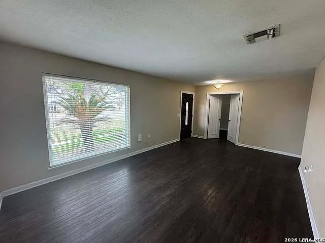 5830 Freemans Farm St — Photo 3