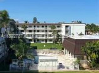 500 NE 2nd St, Dania, FL 33004